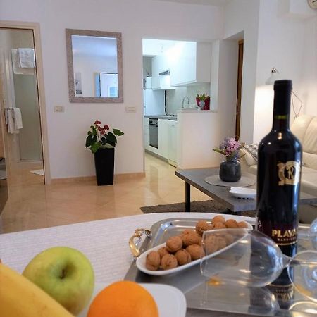 Melody Apartment Porec Esterno foto