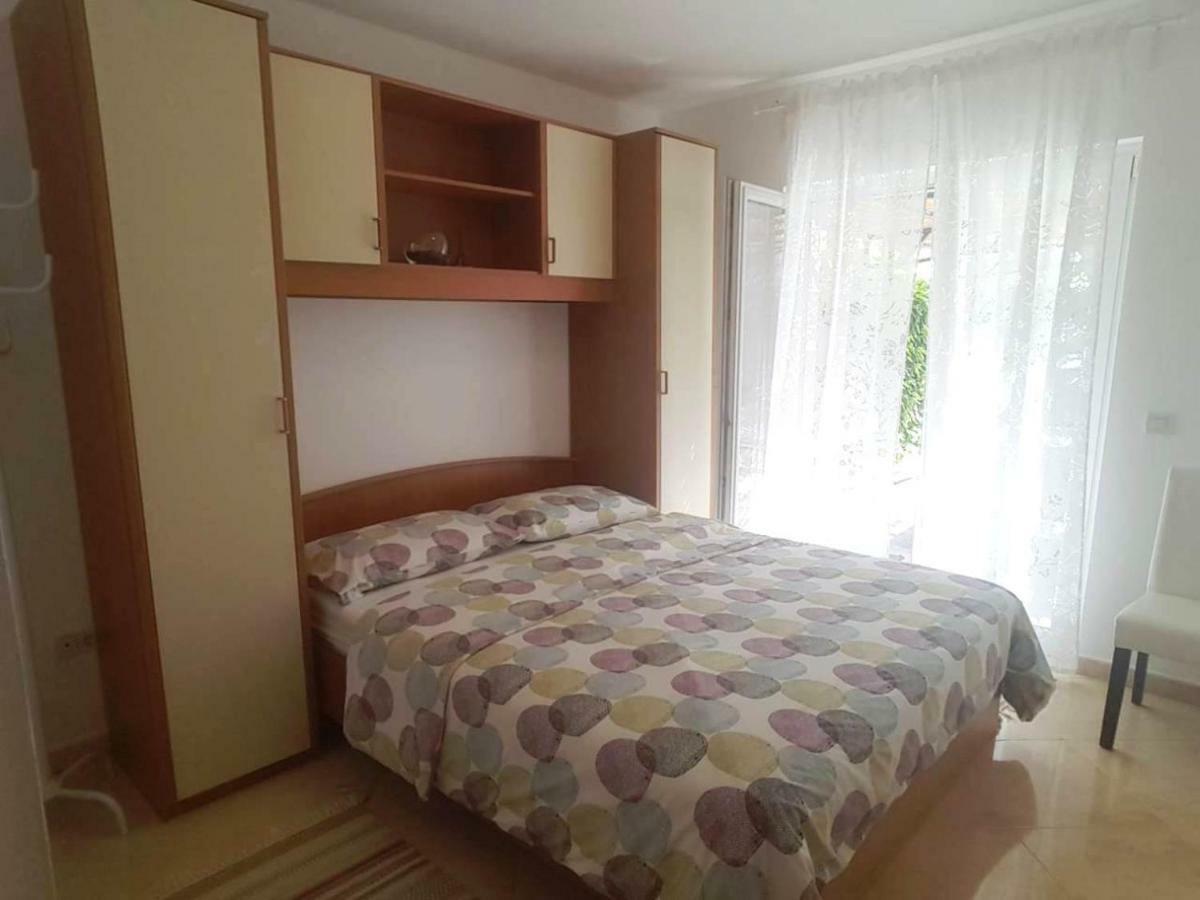 Melody Apartment Porec Esterno foto